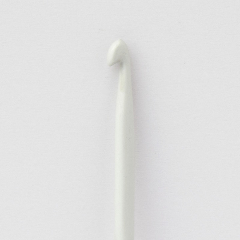 one-single-ended-aluminium-grey-crochet-hook3
