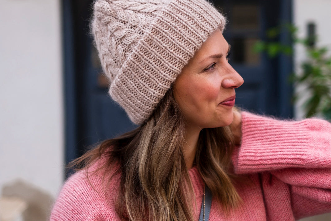 kutova_kika_knits_to_wear_ed9a806c-d1ed-4283-9e1d-a61e42c72bfb kutova_kika_knits_to_wear_ed9a806c-d1ed-4283-9e1d-a61e42c72bfb